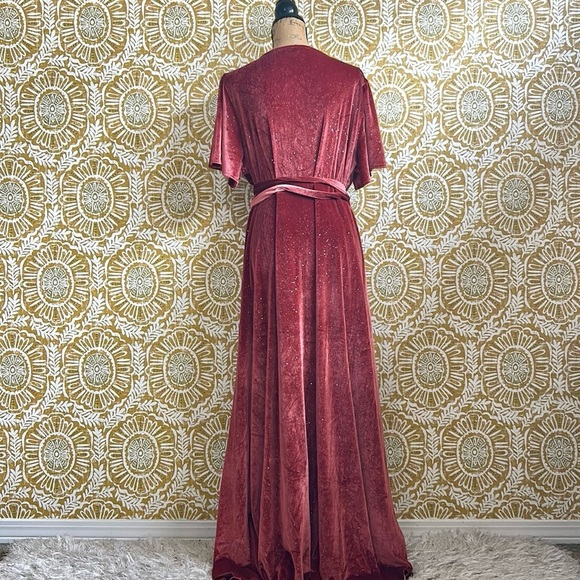 NWT Baltic Born Calvin Sparkle Velvet Wrap Maxi Dress in Dusty Clay size 3XL - Picture 10 of 12
